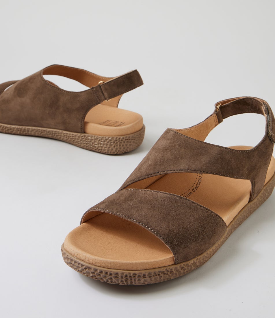 Ridgy Xw Hot Choc Taupe Suede Sandals