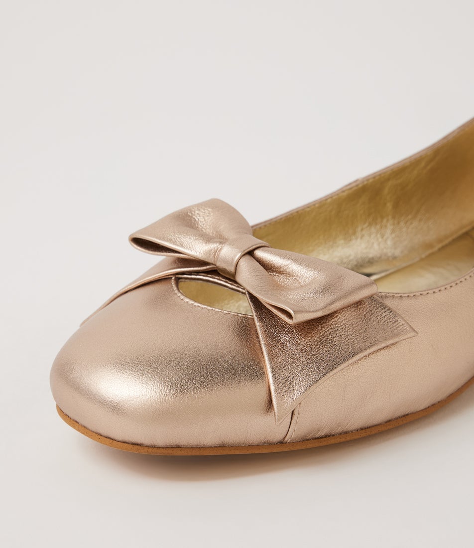 Debbine W Champagne Leather Ballet Flats
