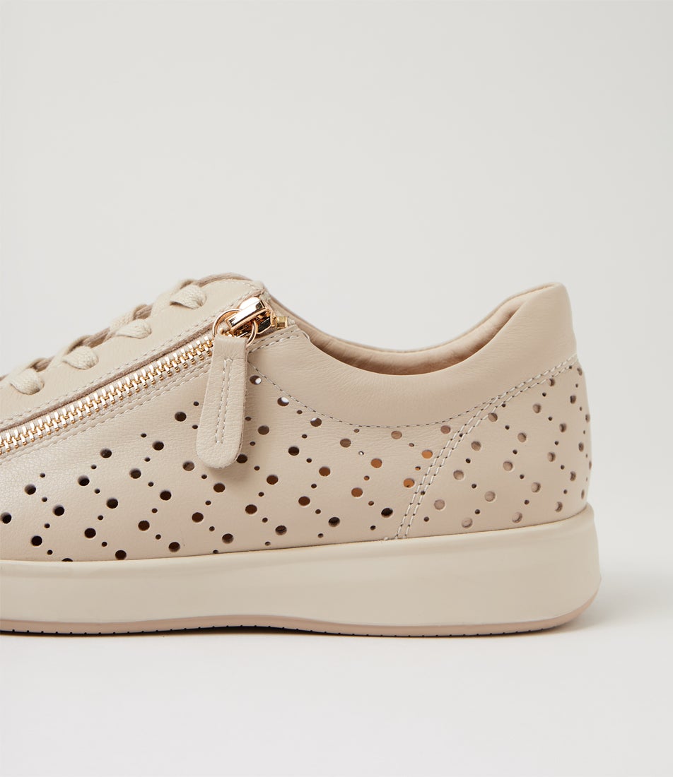 Aurie Xf Almond Camel Leather Sneakers