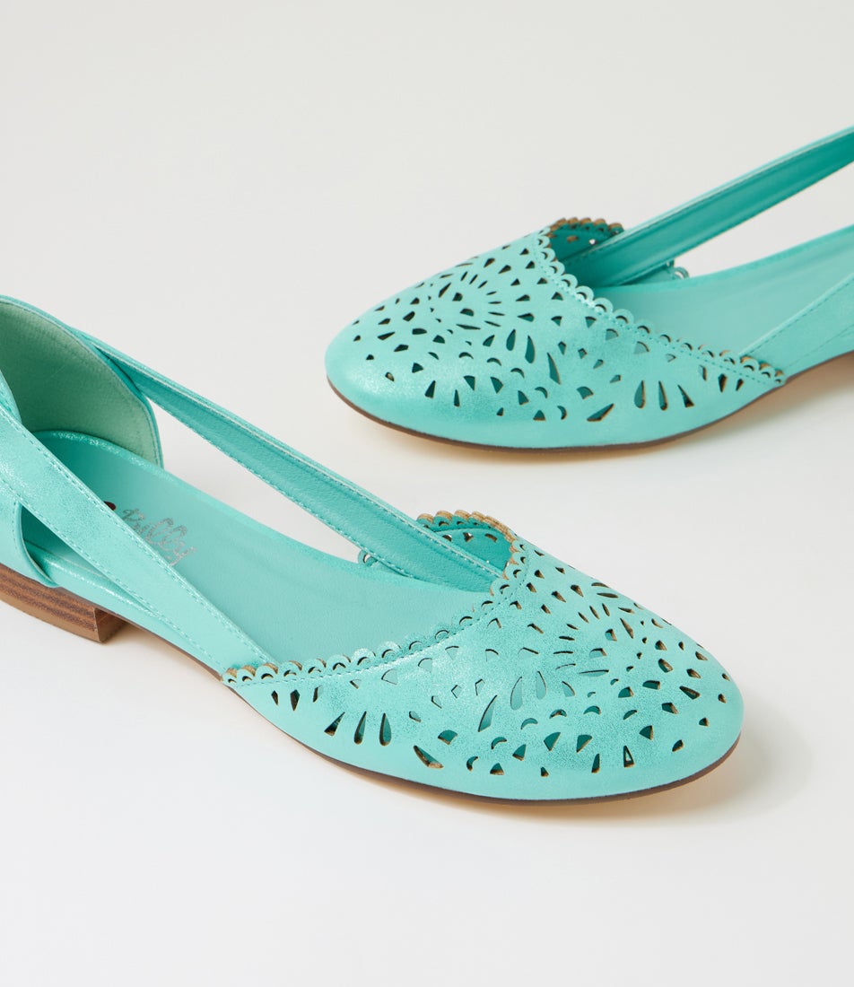 Alkoxy Sea Dust Flat Shoes