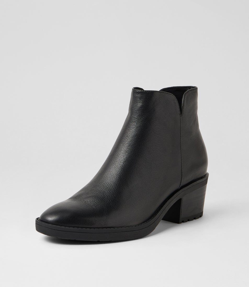 Liem Black Leather Ankle Boots