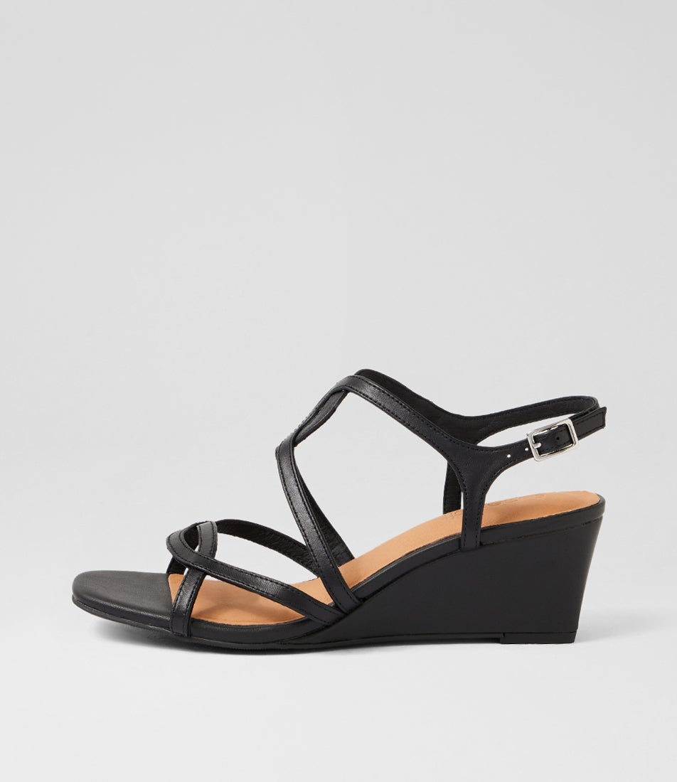 Larshi Black Leather Sandals