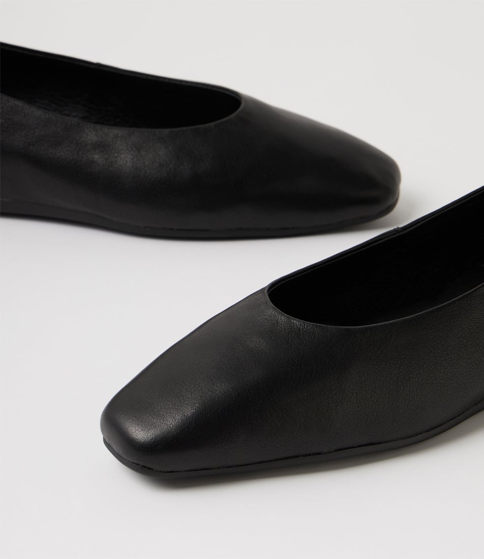 Karter Black Leather Flat Shoes