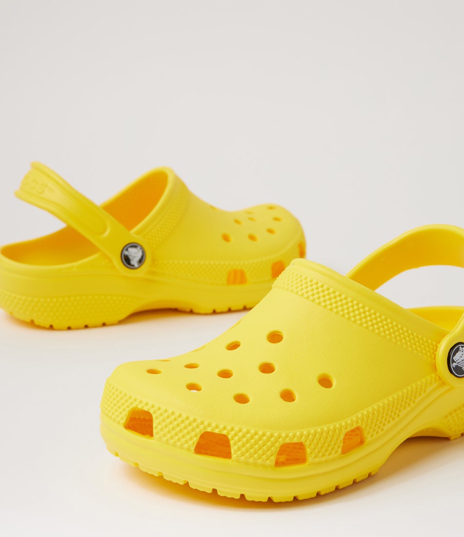 Classic Clog Junior Lemon Croslite Sandals