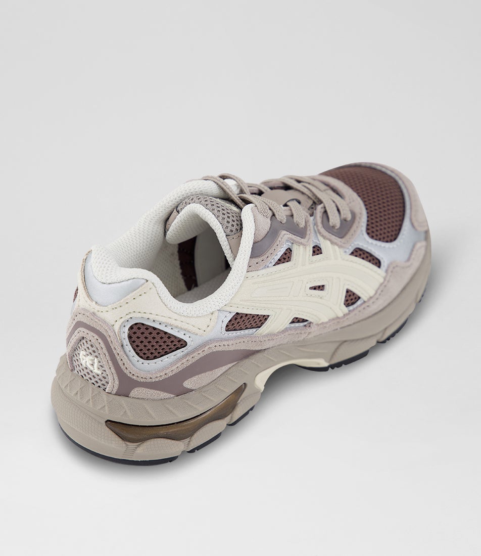 Gel Nyc Junior Cocoa Powder Cream Suede Lace Up Sneakers