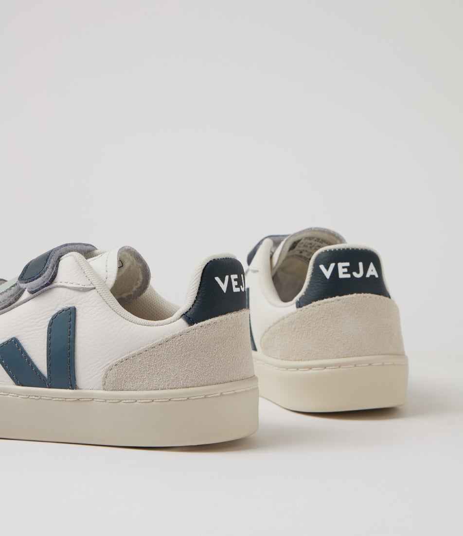Small V 10 Junior White California Leather Slip On Sneakers