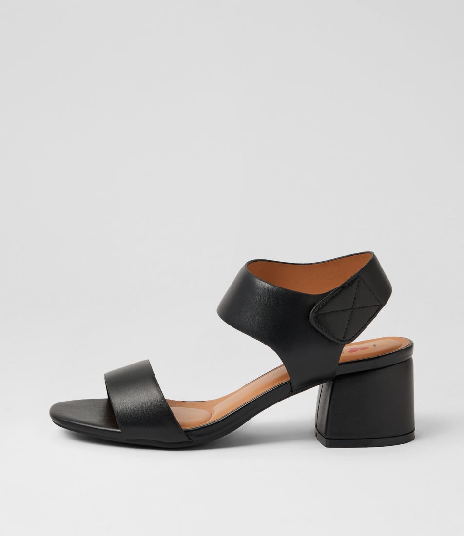 Berine Black Sandals