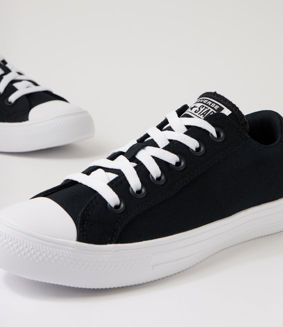 Day One Og Low Top W Black White Canvas Sneakers