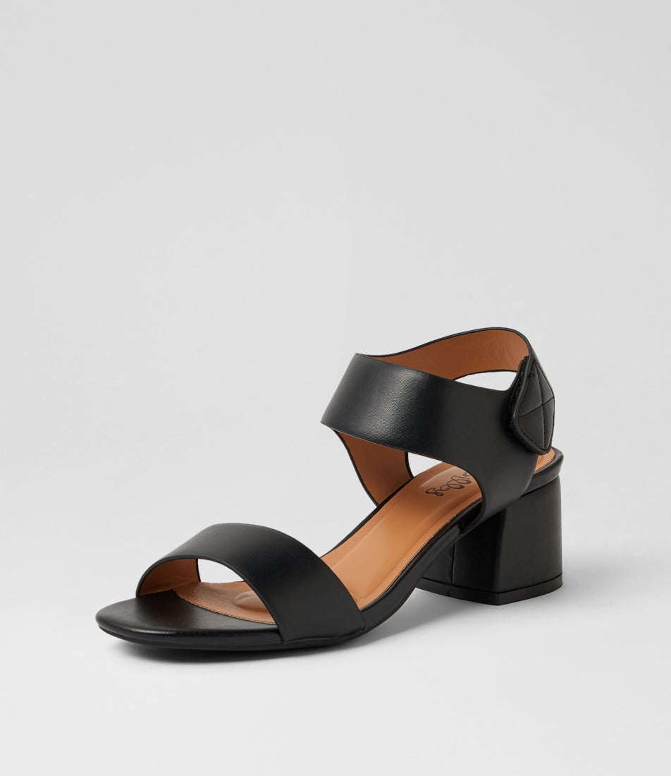 Berine Black Sandals