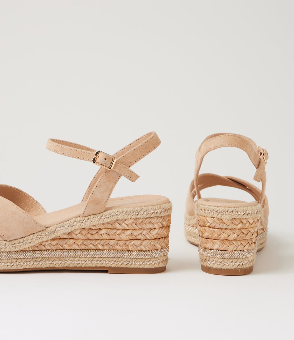 Wandah Sandy Suede Sandals