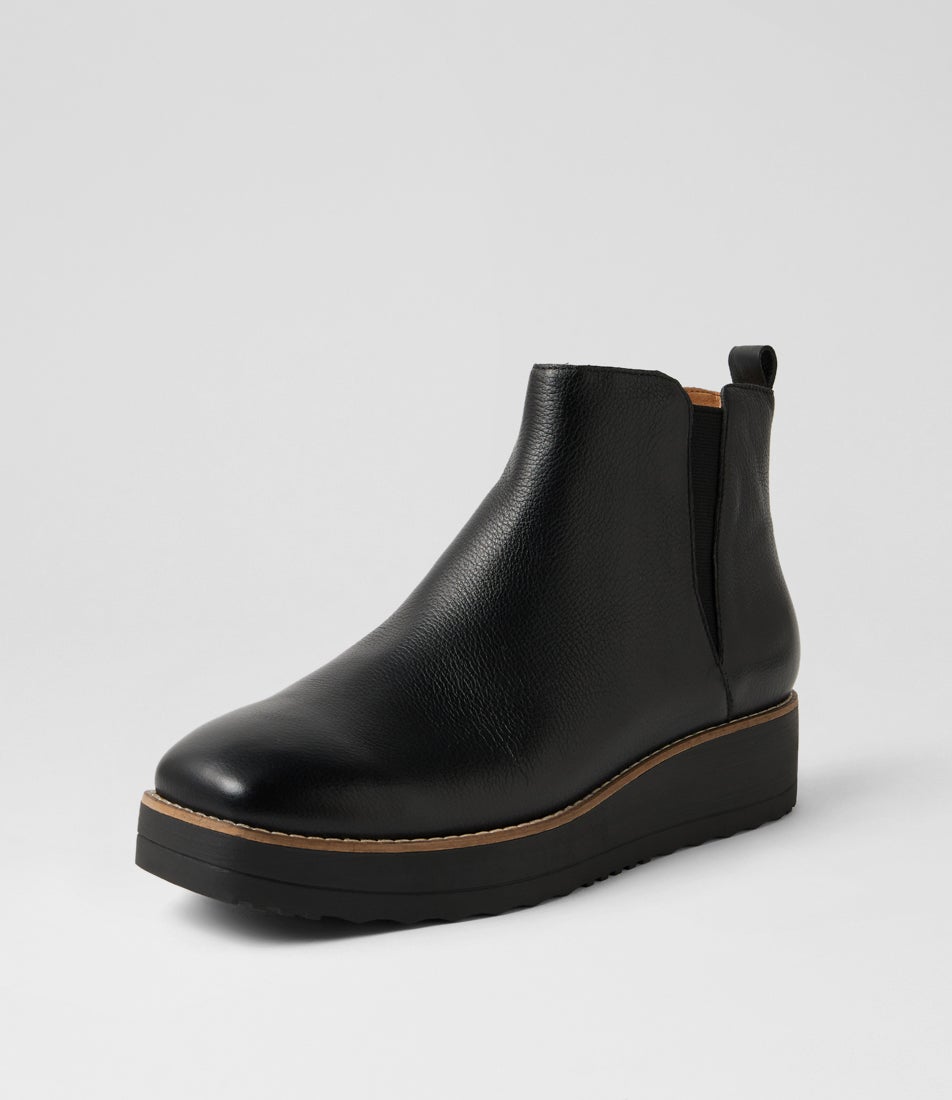 Durina Black Leather Chelsea Boots