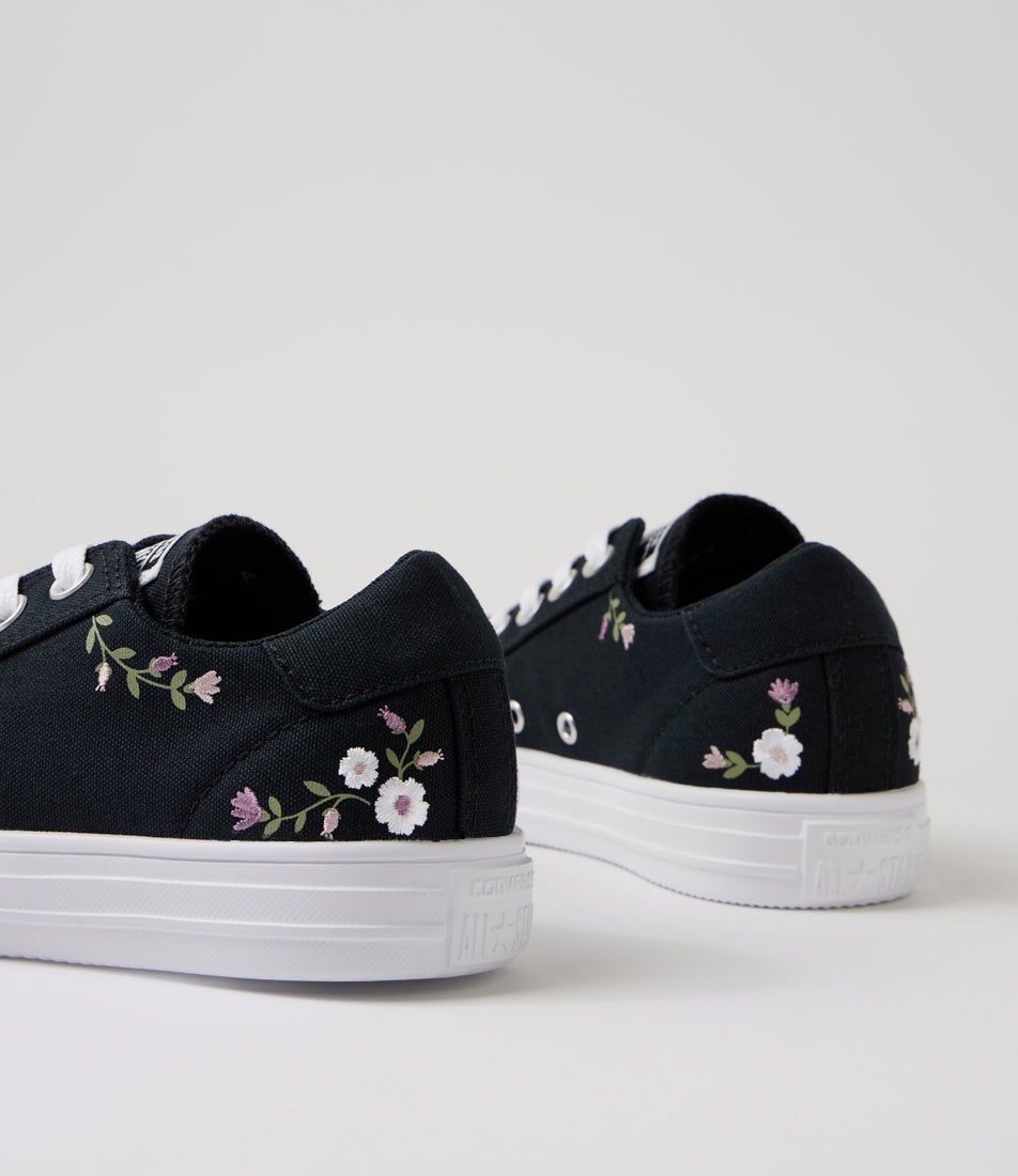 Day One Og Low Top W Black White Petal Canvas Lace Up Sneakers