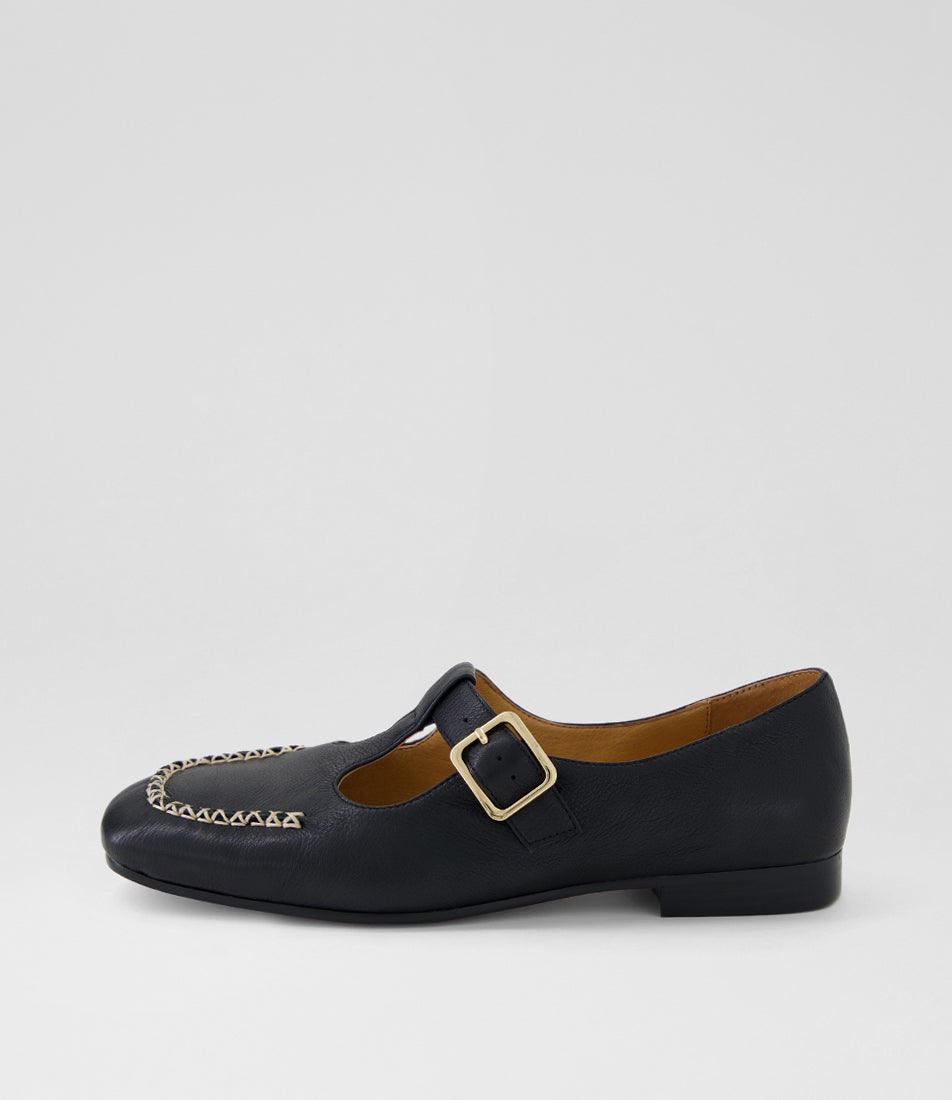 Pikkle Black Natural Leather Flat Shoes