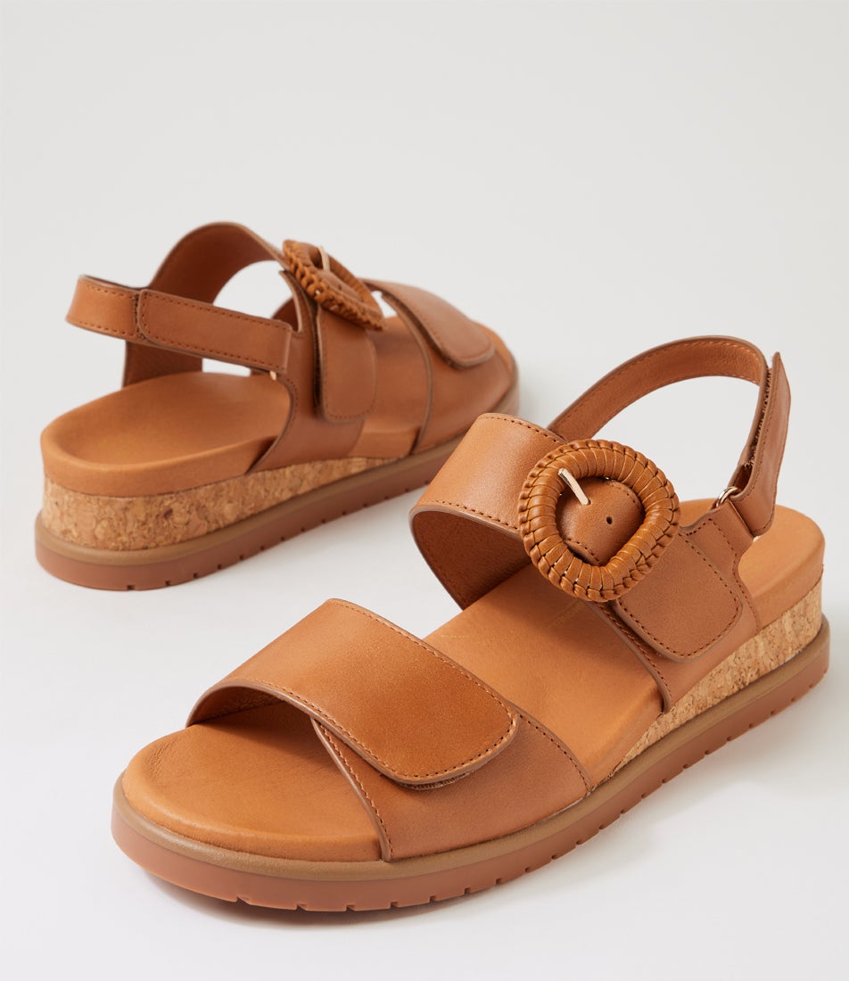 Vatch W Tan Leather Sandals