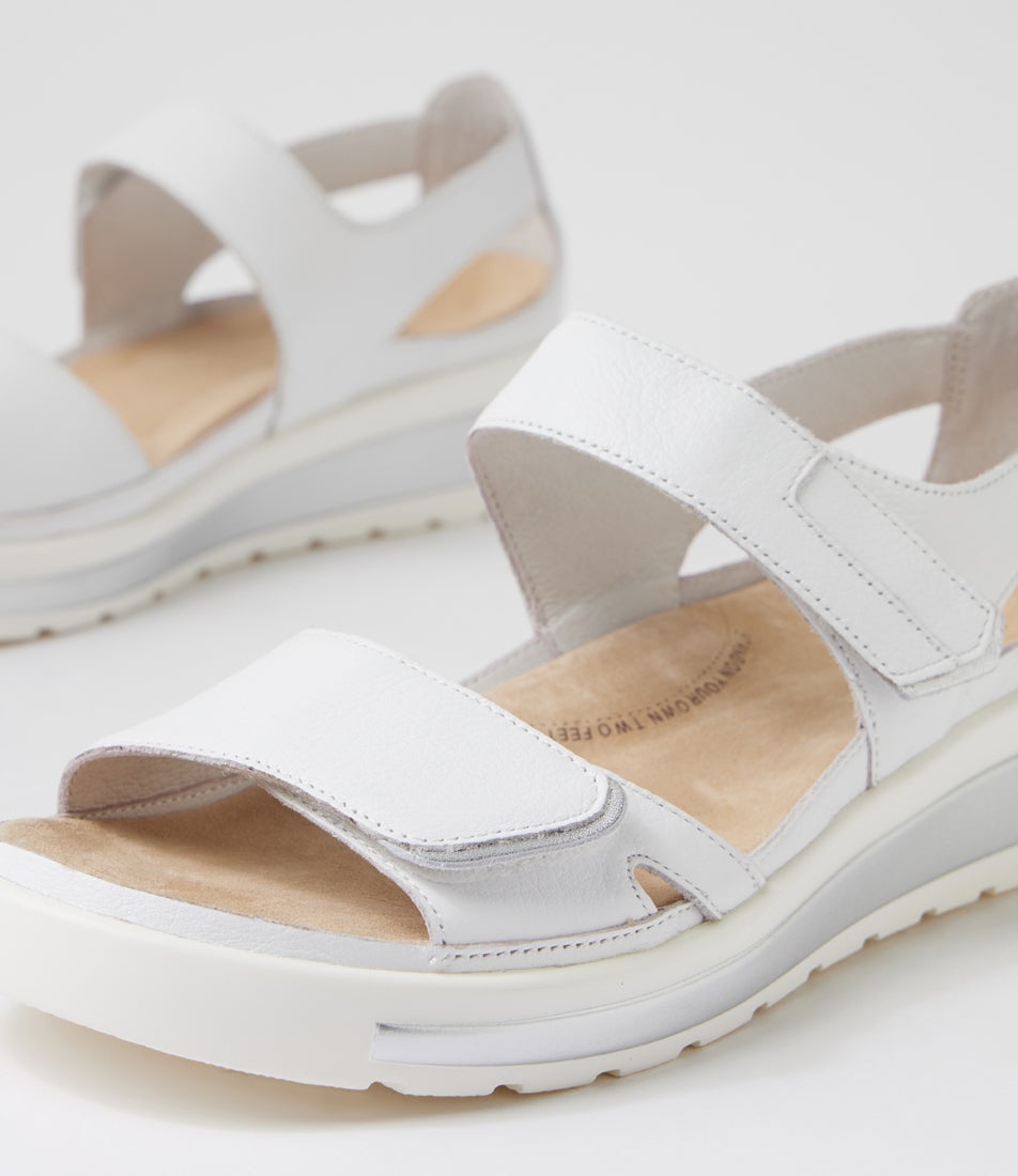 Gedd W White Silver Leather Sandals