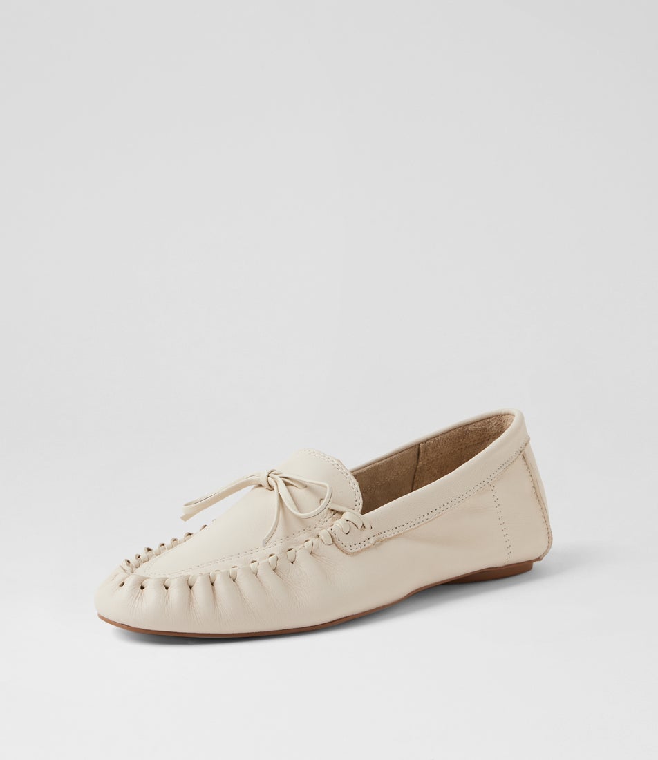 Vorage Cream Leather Loafers