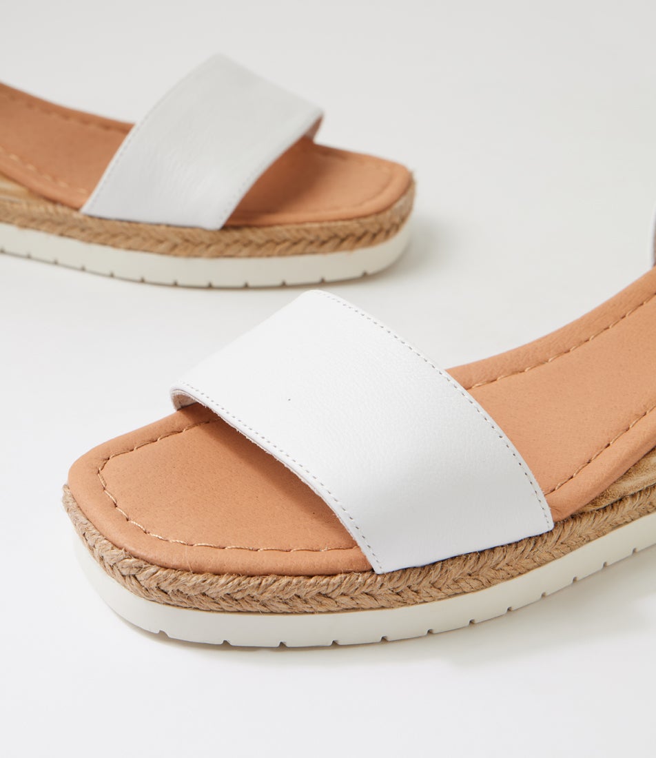 Iludra White Leather Wedges