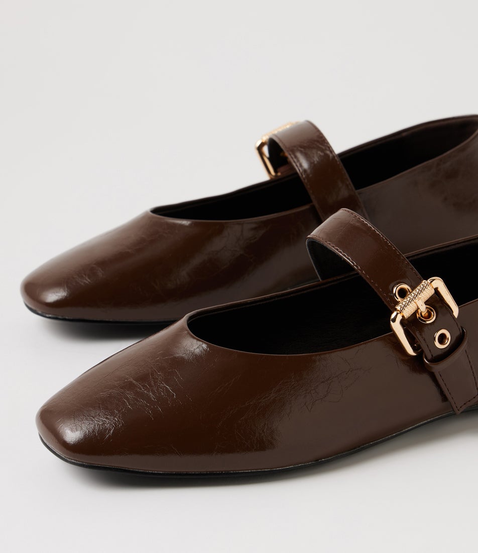 Europe Chocolate Brown Flat Shoes