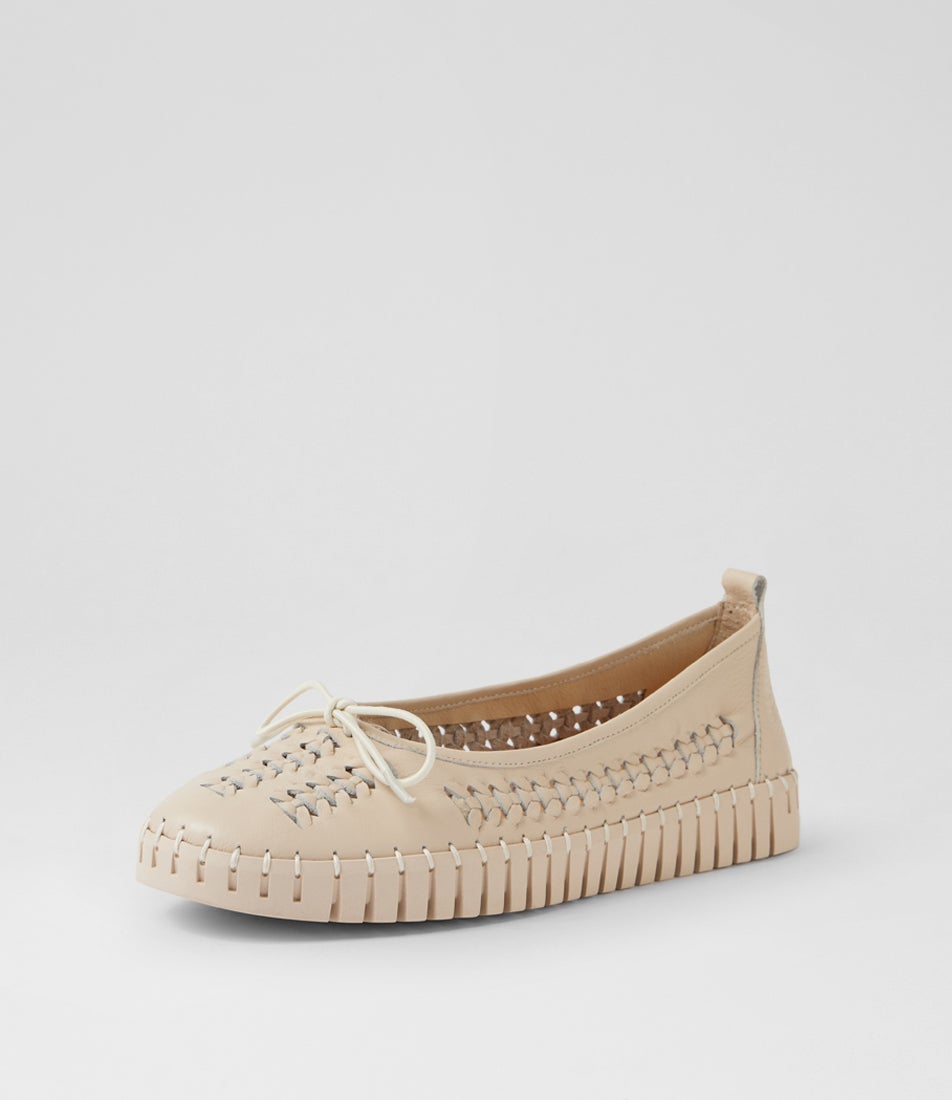 Hangon Milk Leather Flat Shoes