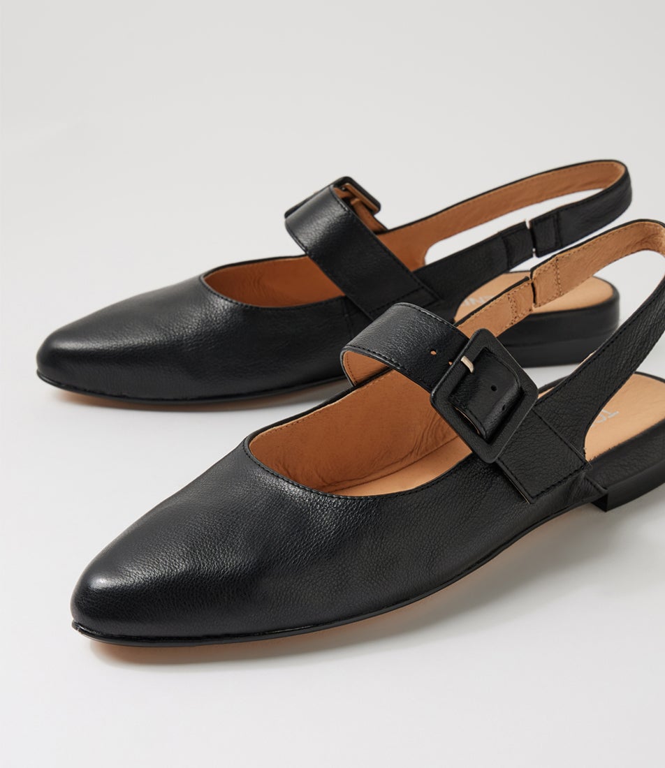 Flario Black Leather Flat Shoes
