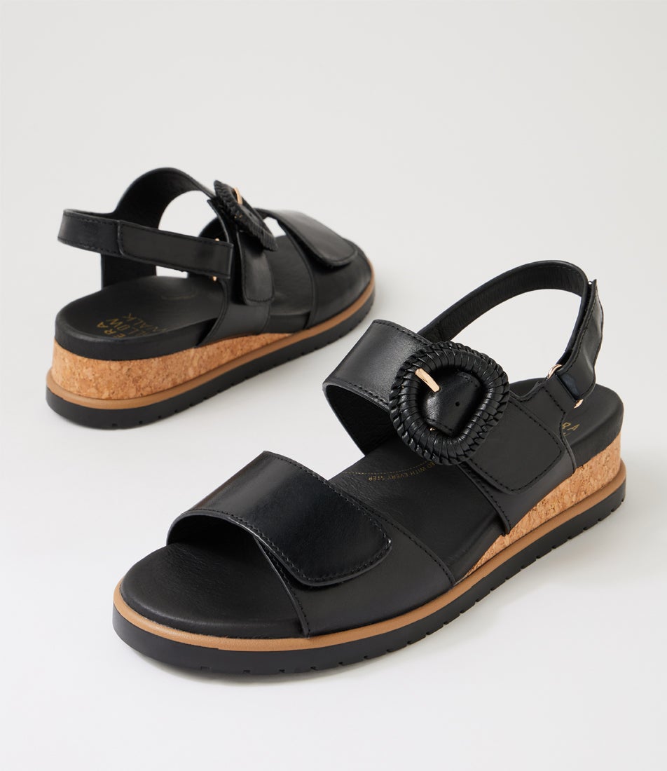 Vatch W Black Leather Sandals