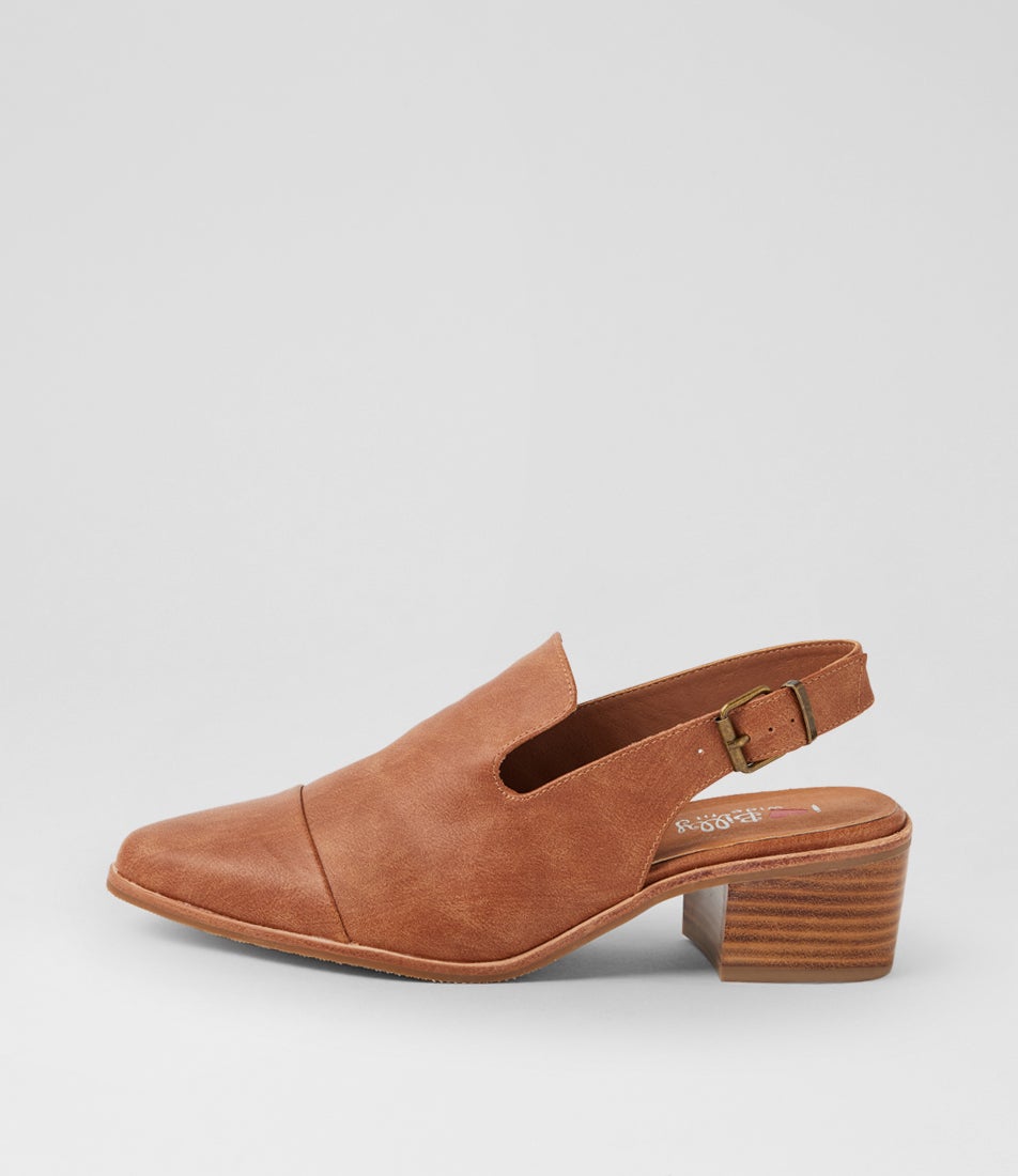 Ohyus Wide Tan Heels