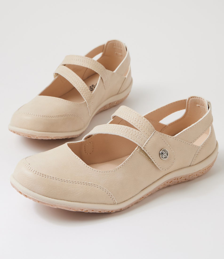 Sultor Almond Flat Shoes