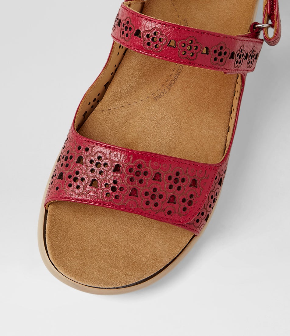 Belon Xw Dark Red Almond Leather Sandals