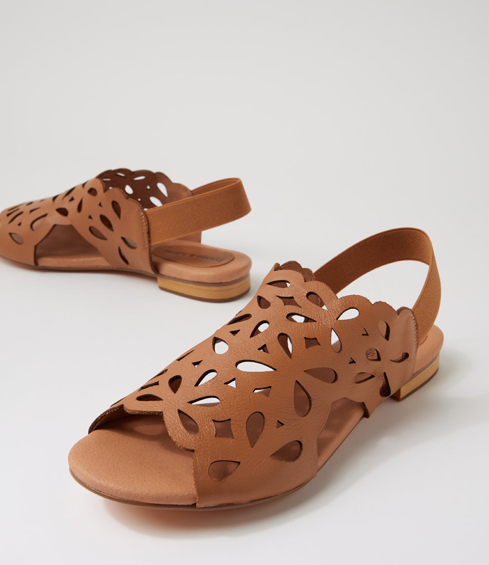 Phaldra Dark Tan Leather Elastic Sandals