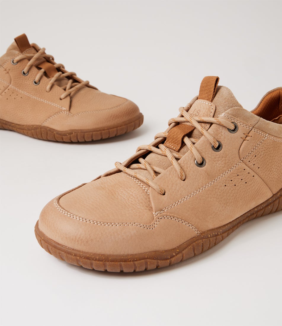 Wallace 02 Beige Leather Lace Up Sneakers