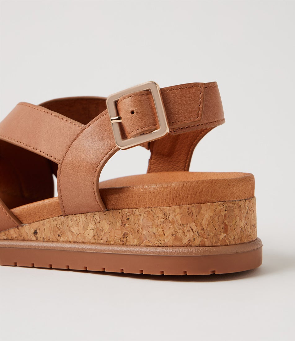 Viesto W Tan Leather Sandals