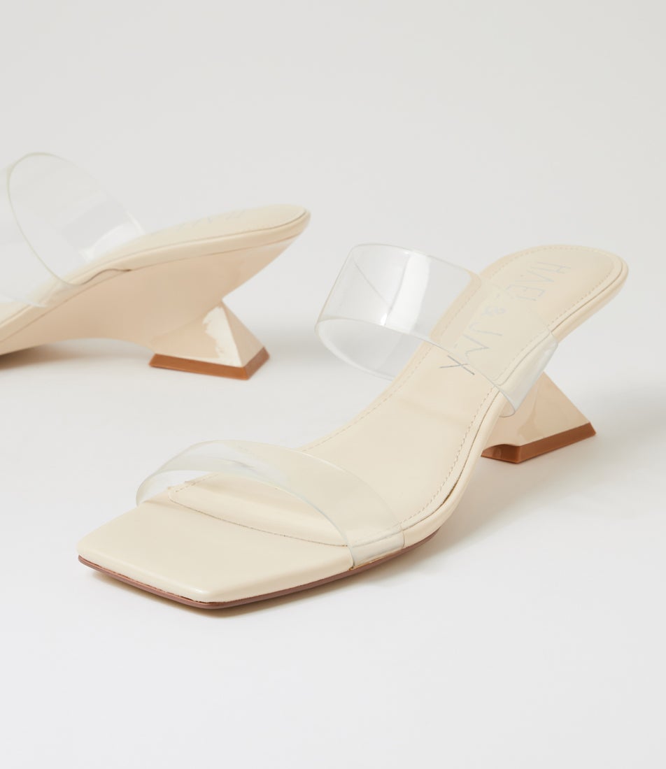Stars Ecru Vinylite Leather Wedges