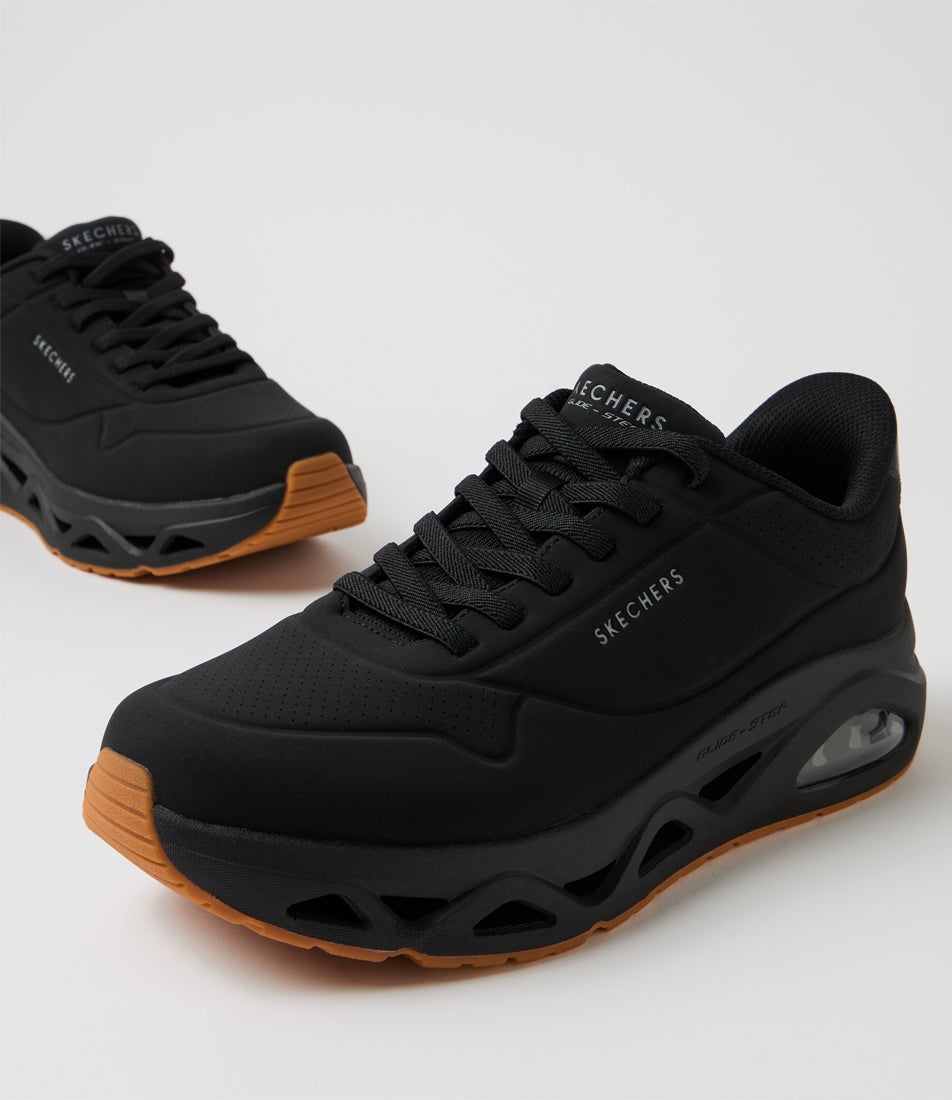 Uno Glide Step Glide On Air Black Sneakers
