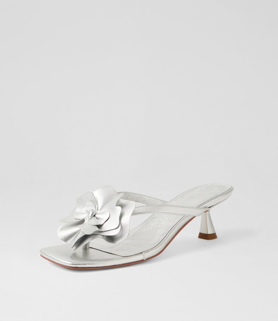 Kindlee Silver Leather Sandals