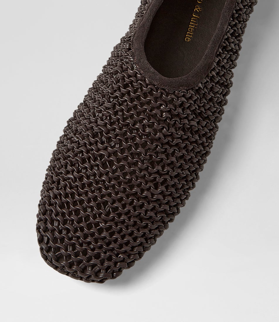 Vevia Choc Ballet Flats