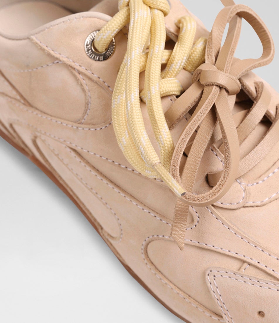 Myr Aa Vanilla Leather Lace Up Sneakers