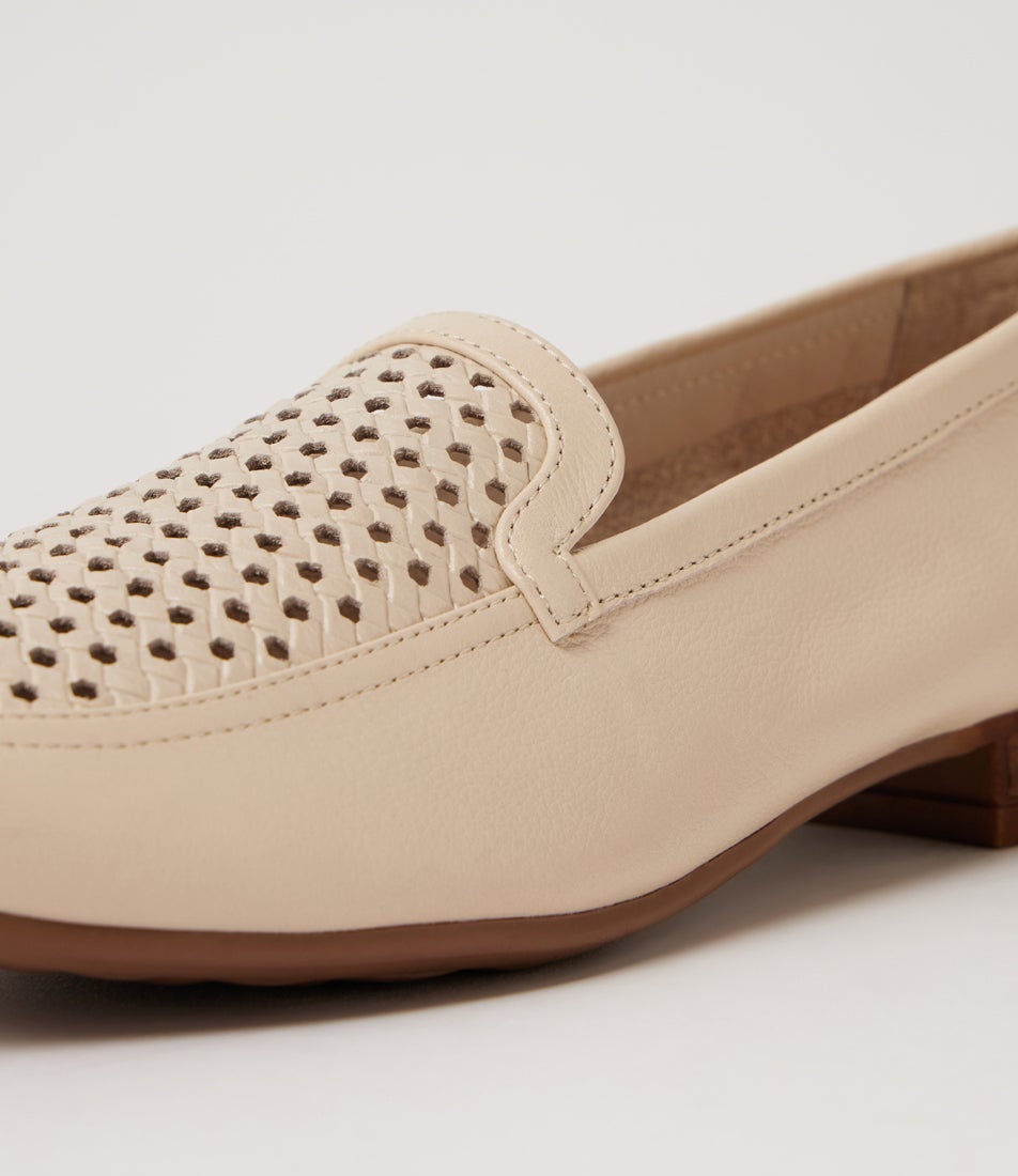 Tillis Cream Leather Flat Shoes