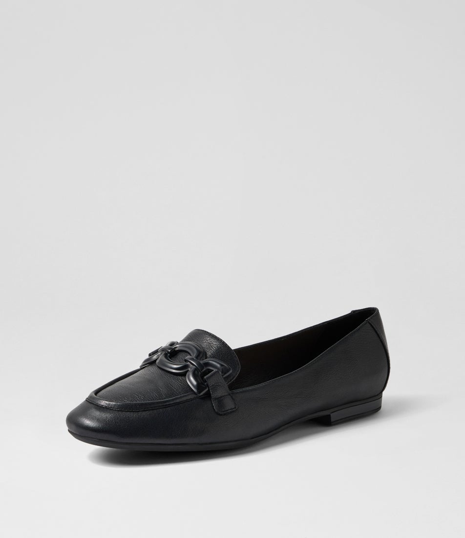 Umaya D Black Leather Flat Shoes
