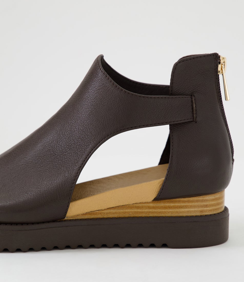 Ambatto Choc Leather Sandals