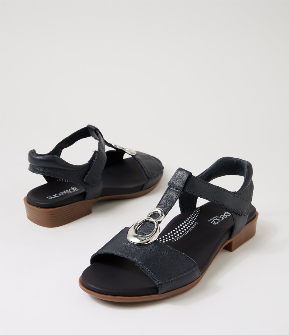 Caries Navy Leather Sandals