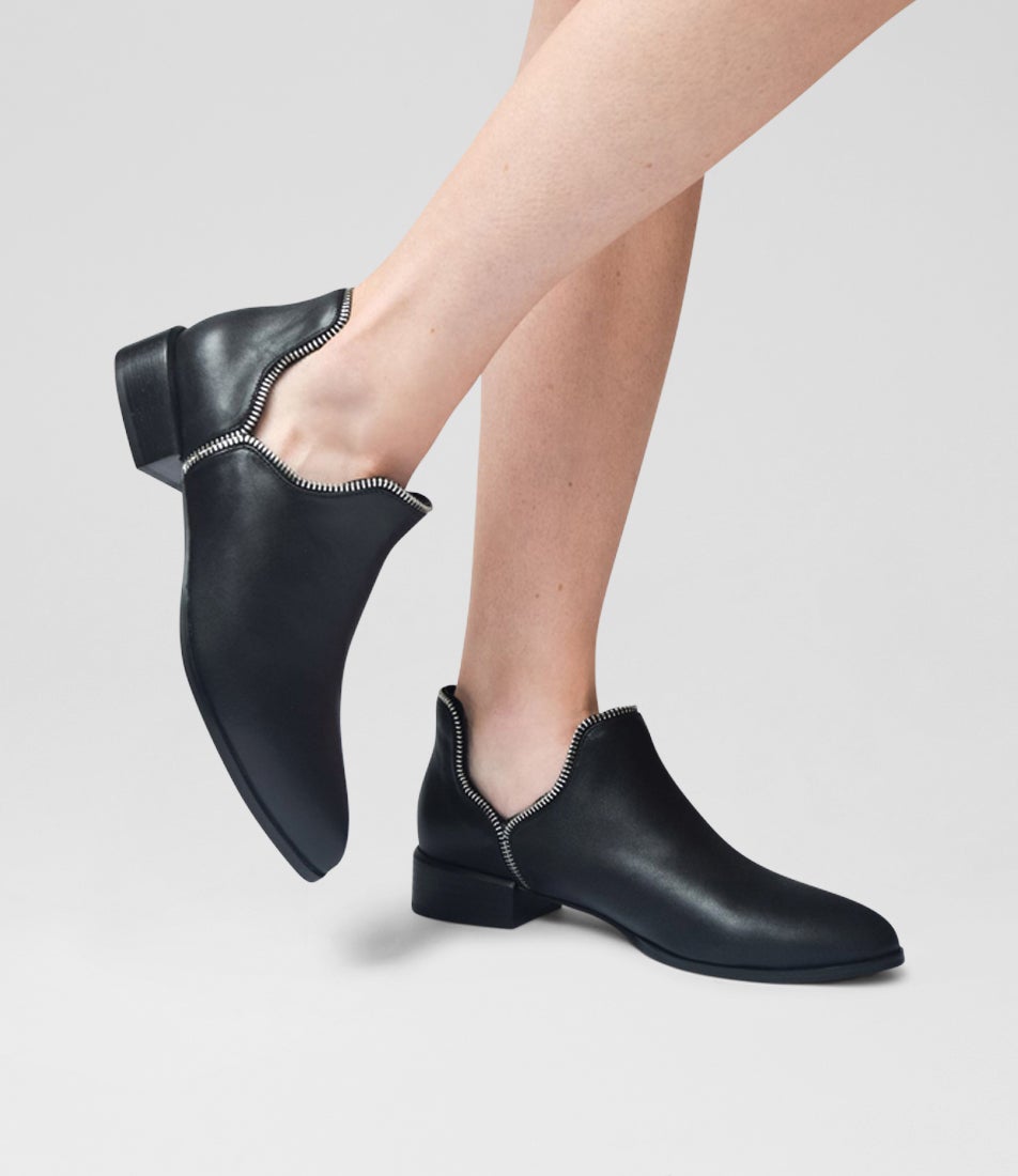 Bailey 7 Black Leather Ankle Boots