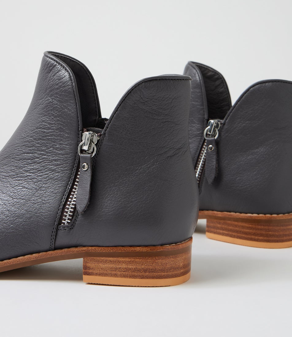 Noves New Charcoal Leather Ankle Boots