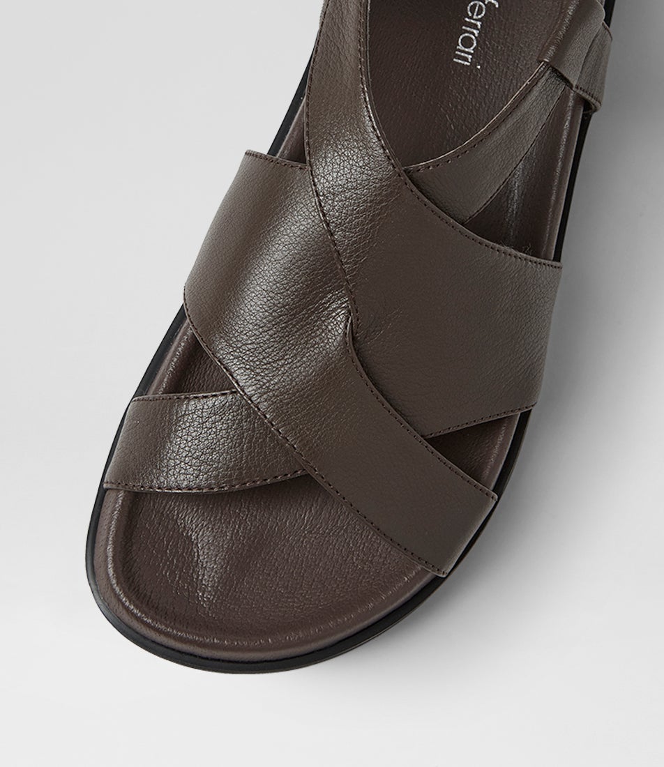 Vebbie Choc Leather Sandals