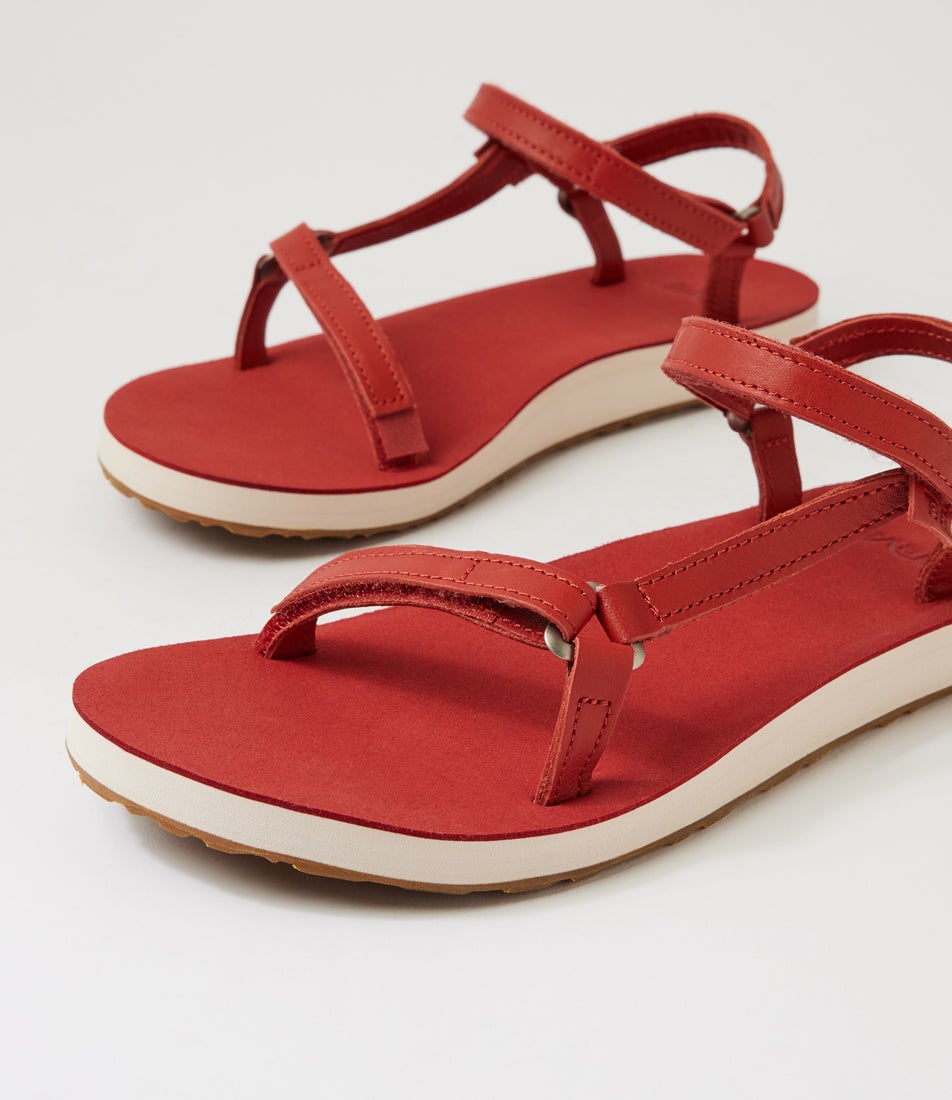 W Original Universal Slim Bossa Nova Leather Sandals