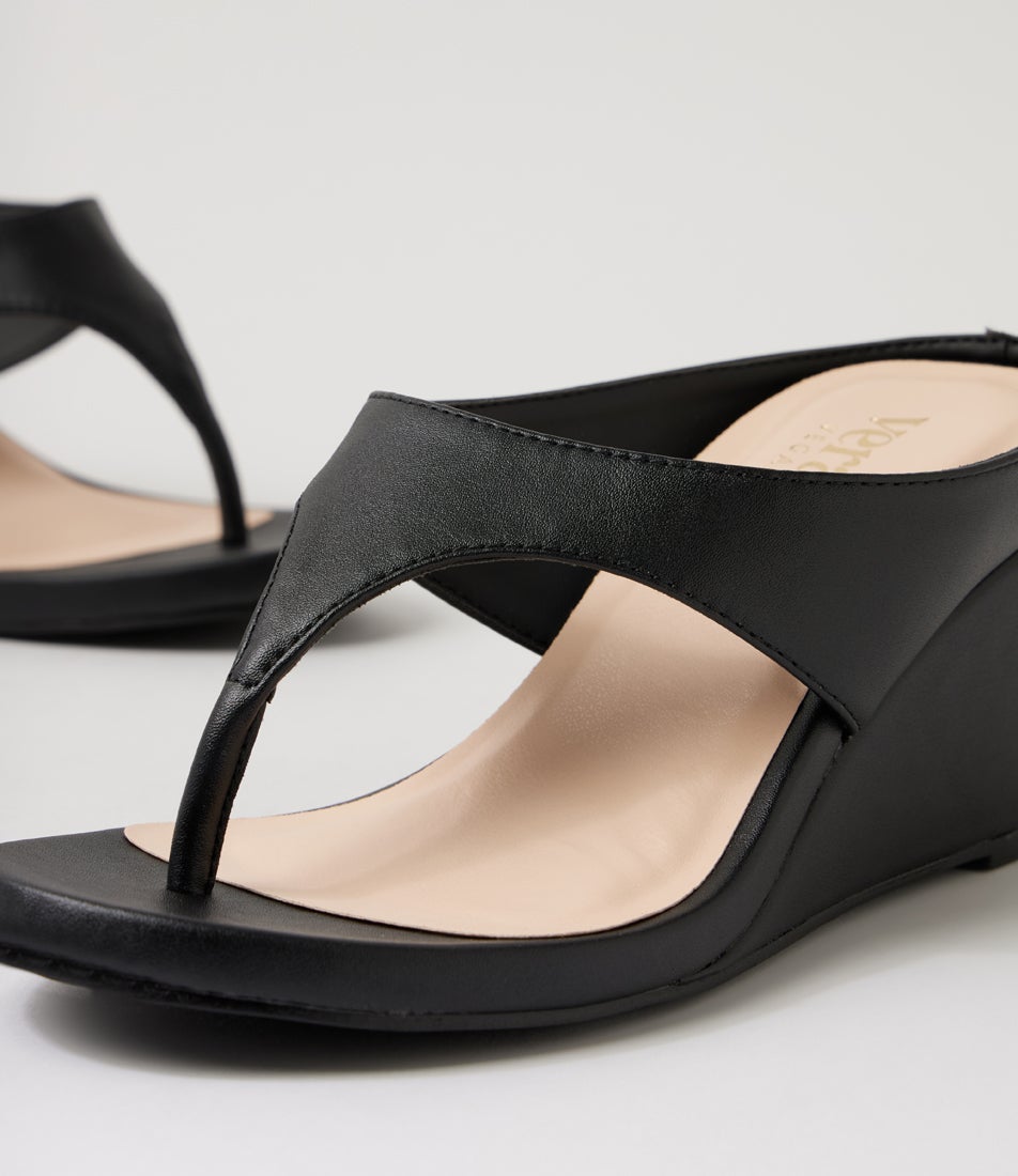 Poh Black Sandals