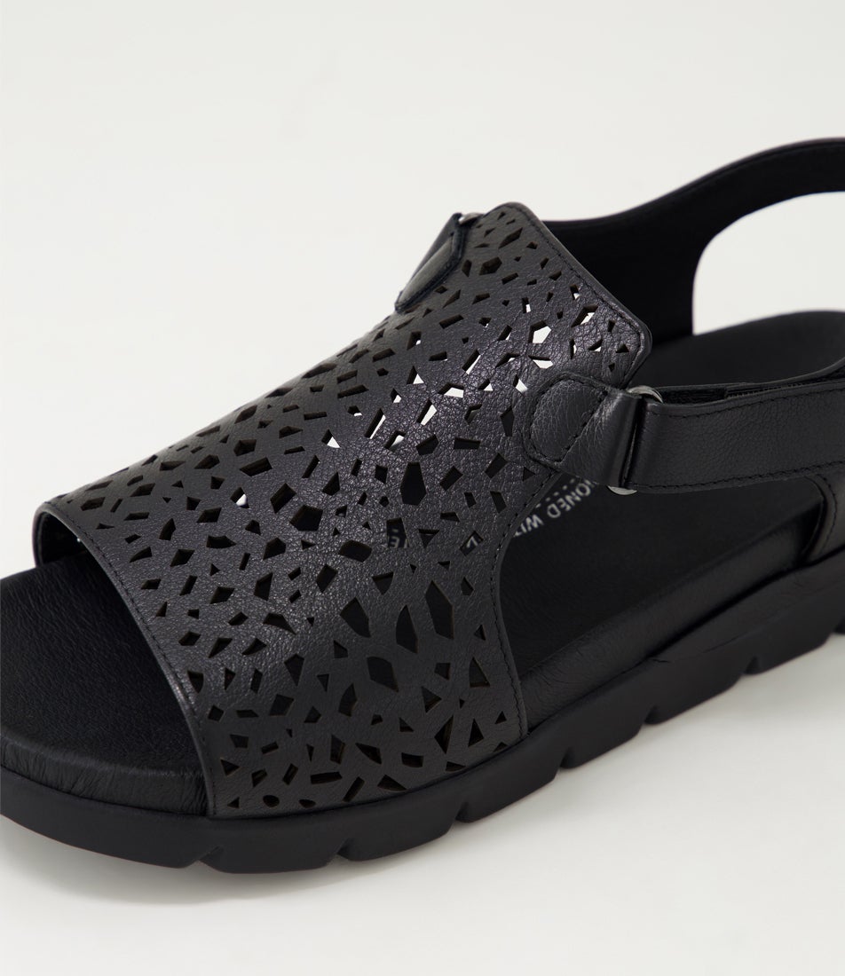 Ascotch Xw Black Leather Sandals
