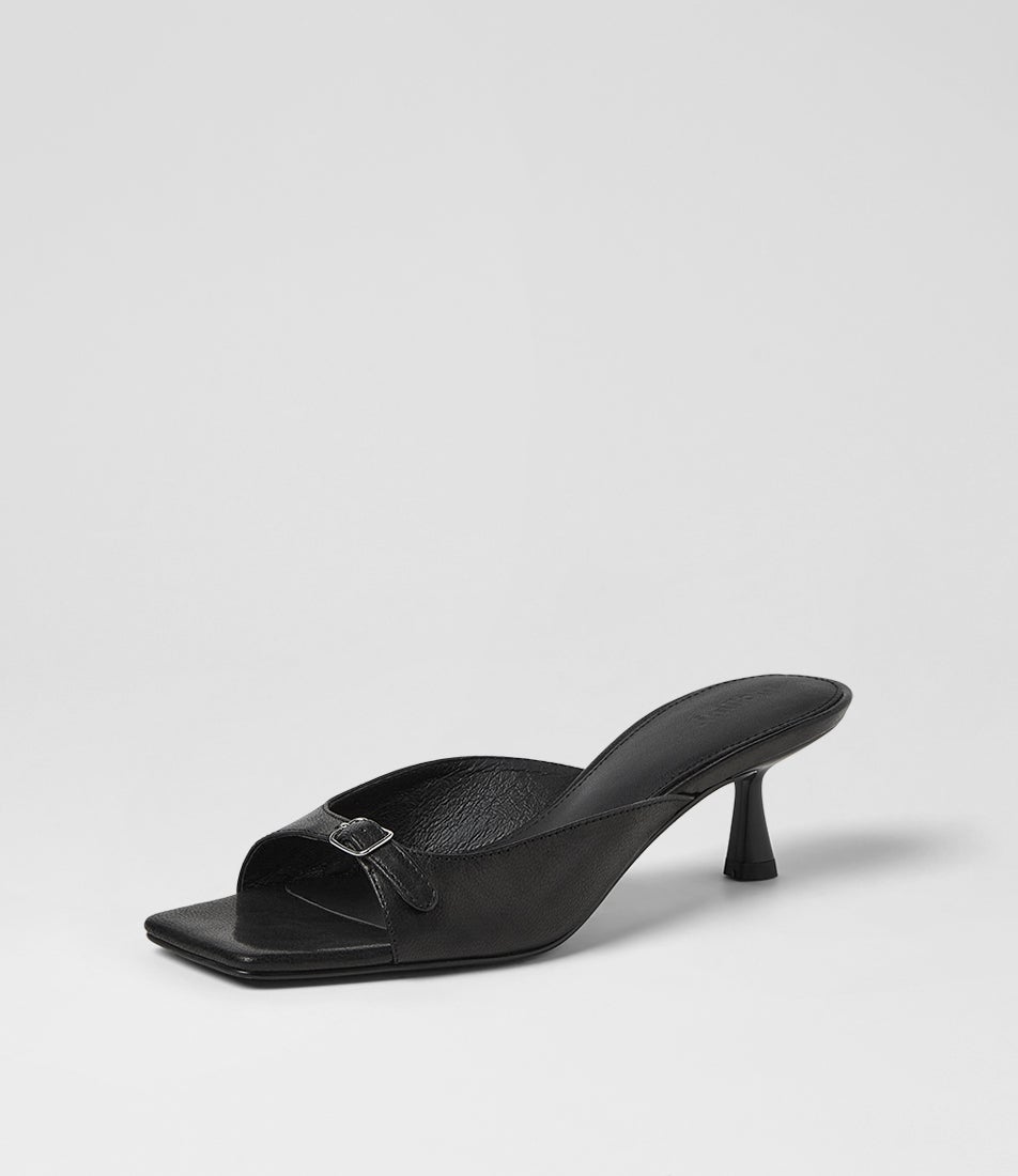 Tendeer Black Vintage Leather Sandals
