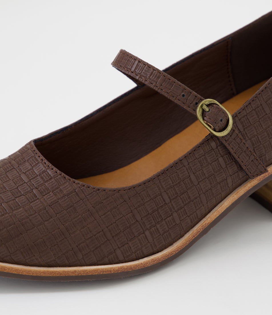 Oseya Wide Choc Weave Mary Jane Heels Oseya Wide Choc Weave Mary Jane Heels