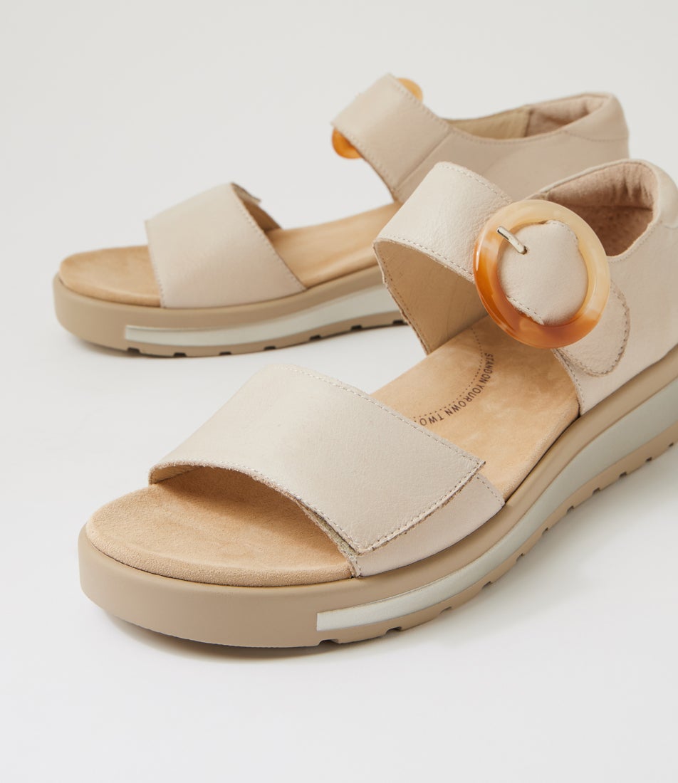 Gerla W Almond Leather Sandals