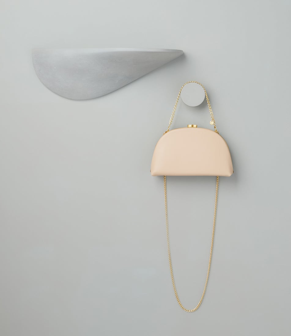 Celeste Curved Natural Clutch